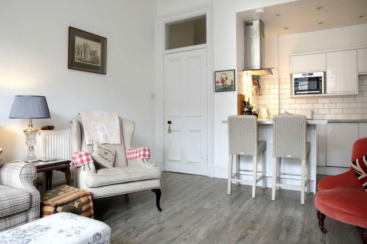 5 Star Beautiful & Vintage, Spacious Apt In Chic Location! EDI Exterior foto
